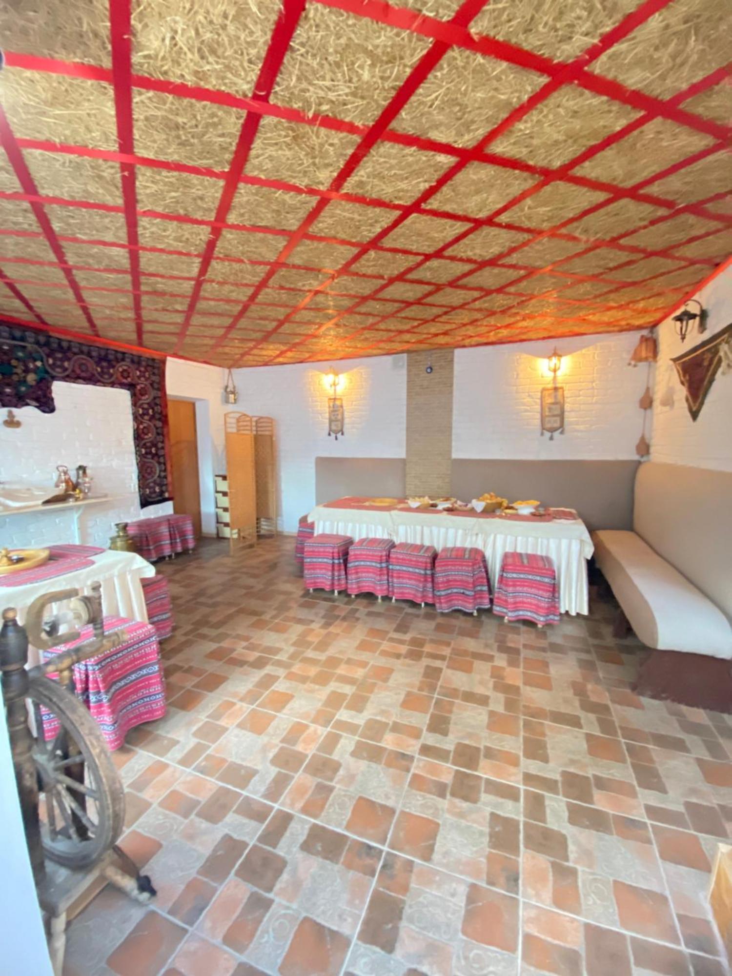 Osobyi Guest House Tscholponata Exterior foto